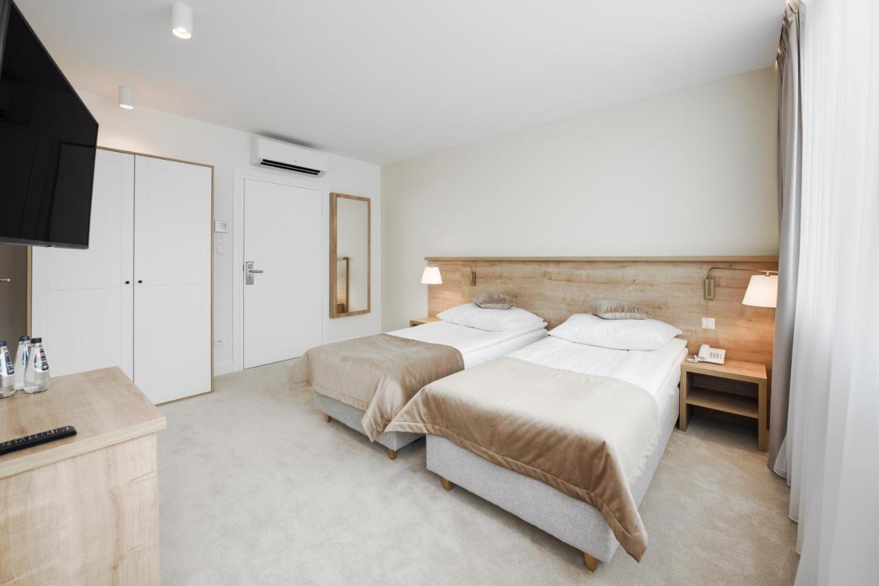 W Sercu Krakowa Aparthotel Bagian luar foto