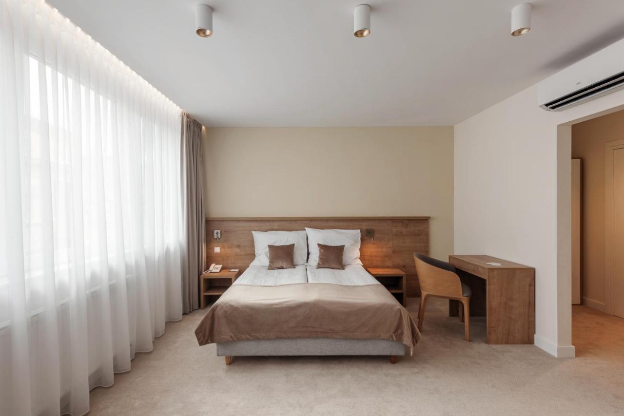 W Sercu Krakowa Aparthotel Bagian luar foto