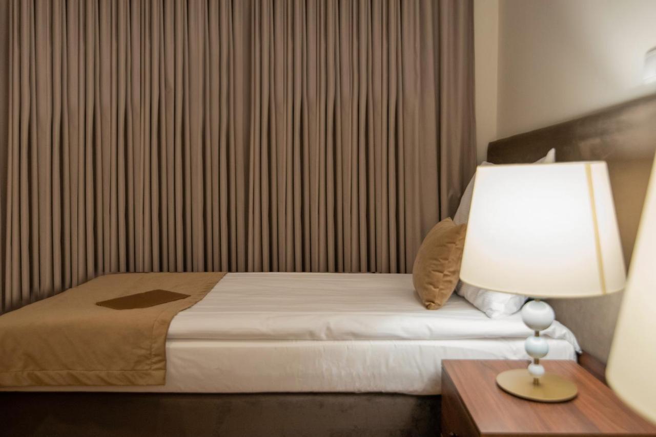 W Sercu Krakowa Aparthotel Bagian luar foto
