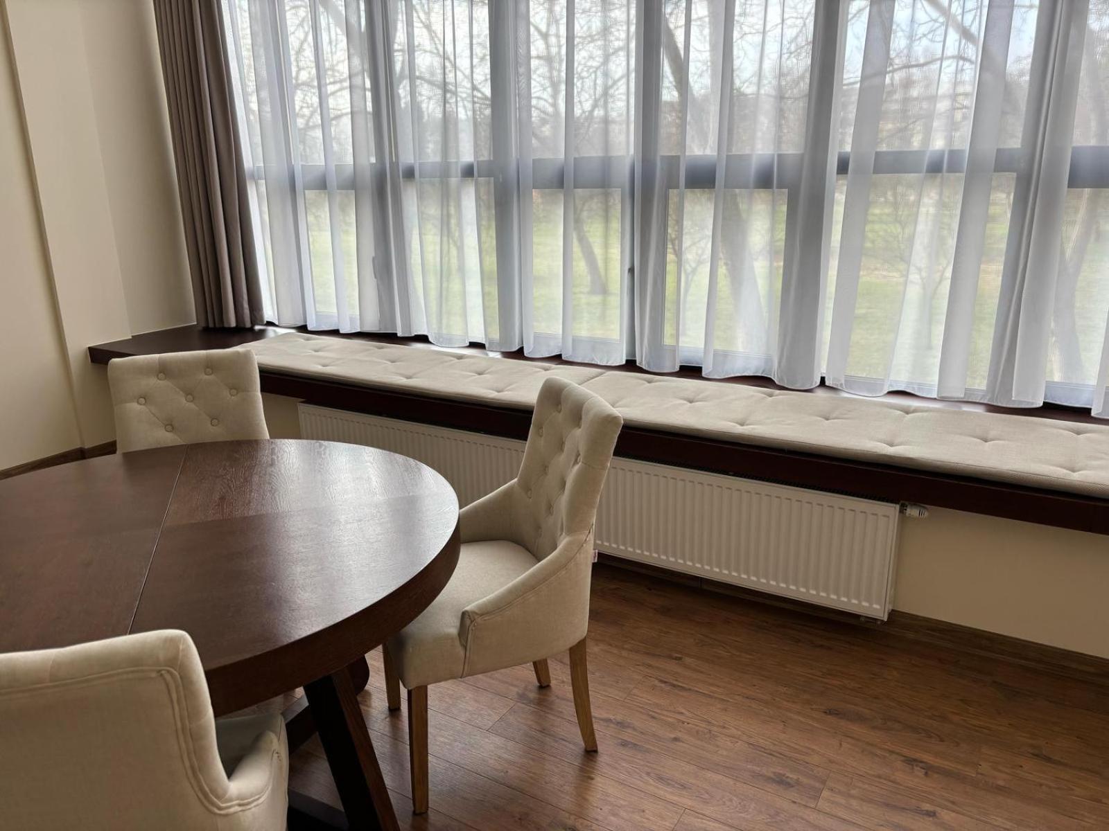 W Sercu Krakowa Aparthotel Bagian luar foto